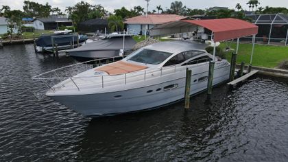 56' Pershing 2006 Yacht For Sale